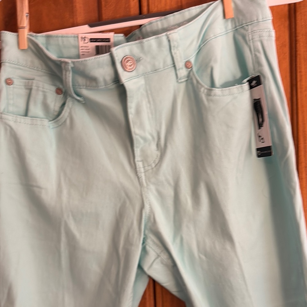 Green Straight Leg Jeans with Textured Fabric